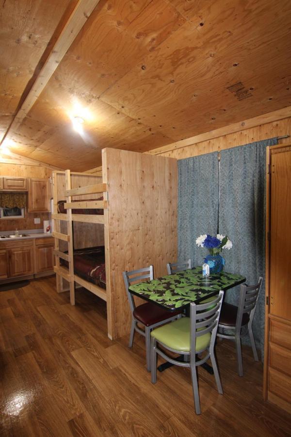 Alaskan Adventure Dry Cabins Pleasant Valley Eksteriør billede